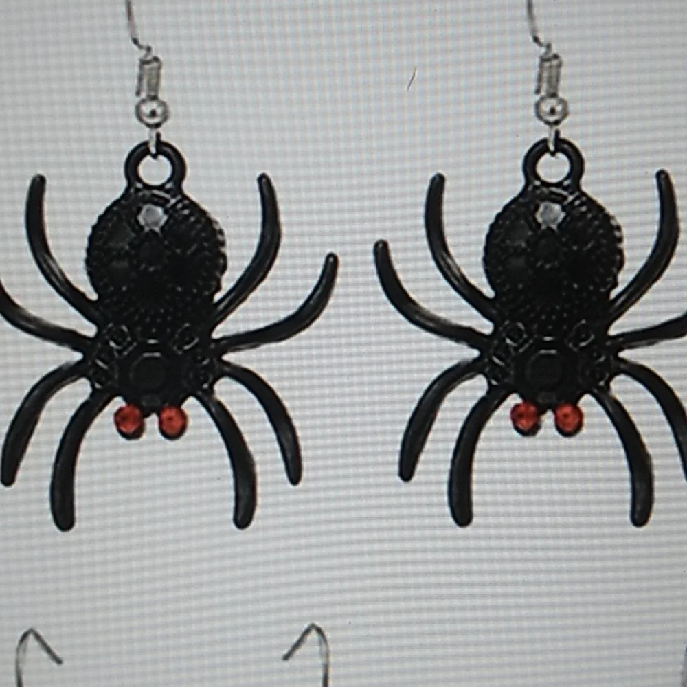 Black Widow Spider Metal, Enamal and Rhinestones Halloween Earrings